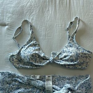 Hollister Floral Bikini Set with Wrap!!!